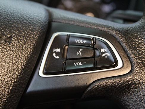 Used 2017 Ford Focus SE image 17