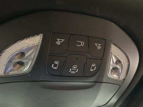 Used 2021 Chrysler Pacifica Pinnacle AWD/4WD image 27