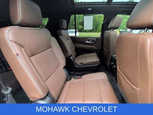 Used 2024 Chevrolet Tahoe High Country AWD/4WD image 28