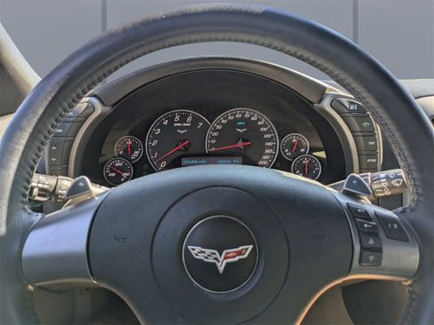 Used 2007 Chevrolet Corvette Convertible w/ Preferred Equipment Group image 27