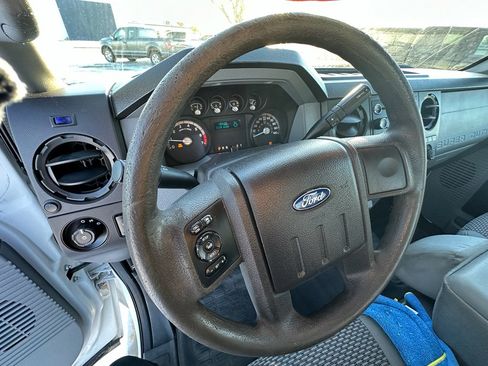 Used 2016 Ford F250 XL w/ XL Appearance Package image 14