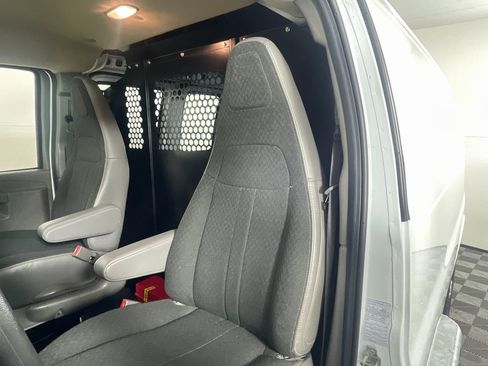 Used 2023 GMC Savana 2500 w/ Driver Convenience Package image 22