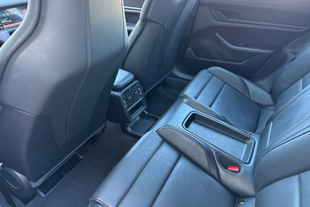 Used 2023 Porsche Taycan RWD image 6