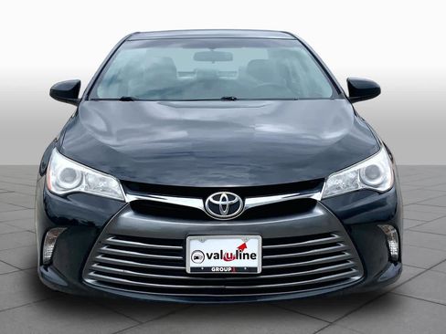 Used 2017 Toyota Camry LE FWD image 4