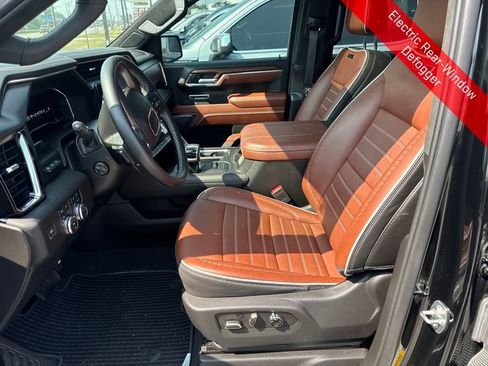 Used 2023 GMC Sierra 1500 Denali Ultimate image 11