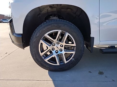 Used 2020 Chevrolet Silverado 1500 Custom Trail Boss w/ Custom Convenience Package image 17