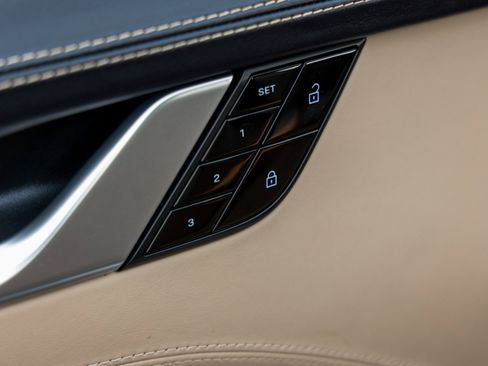 Used 2020 Porsche 911 Carrera S image 22