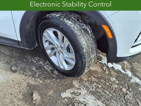 Certified 2024 Buick Envista Preferred image 35