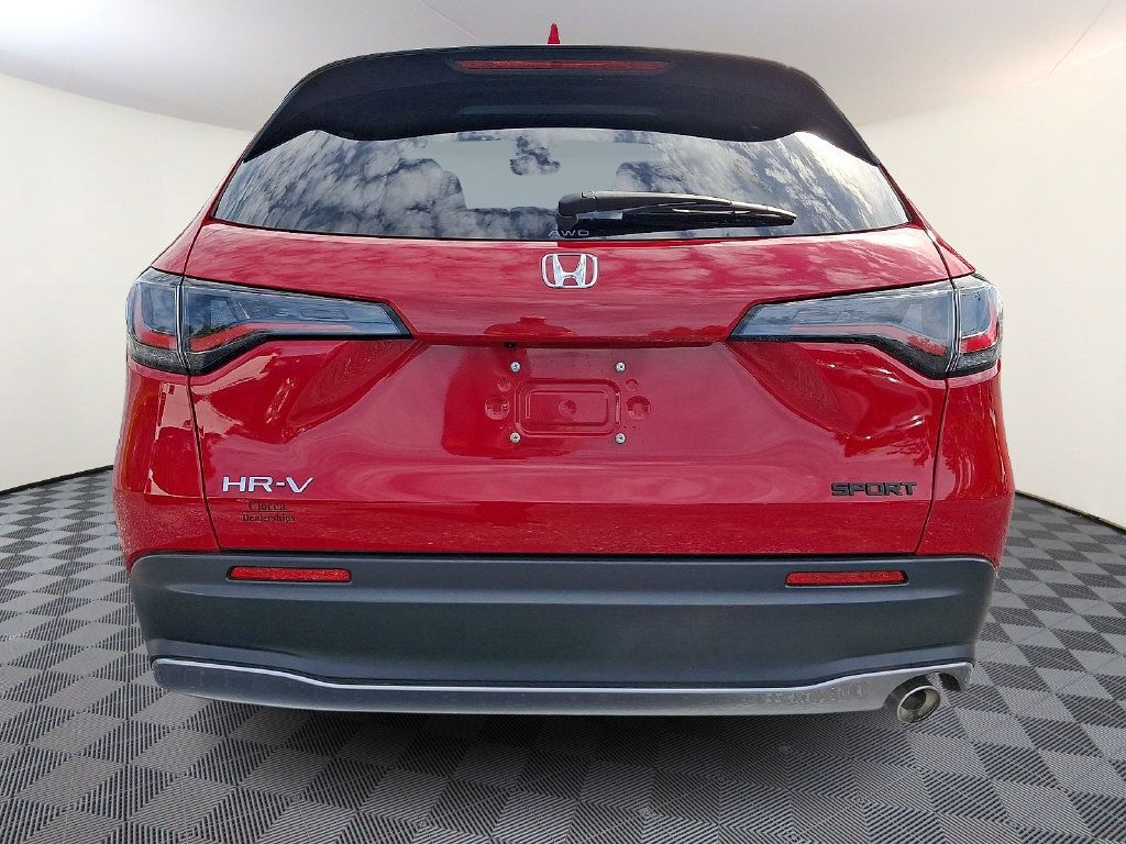 Used 2024 Honda HR-V Sport image 8