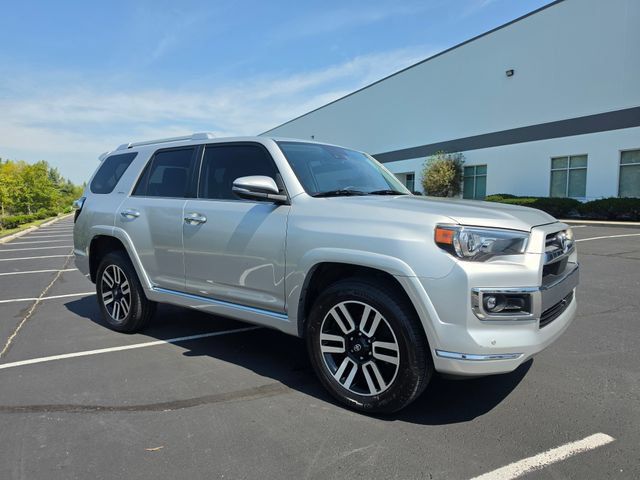 Used 2022 Toyota 4Runner Limited AWD/4WD image 61