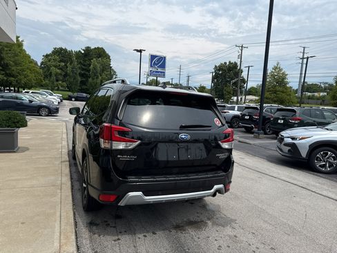Used 2022 Subaru Forester Touring w/ Popular Package #2 AWD/4WD image 4