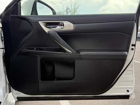 Used 2016 Lexus CT 200h image 21