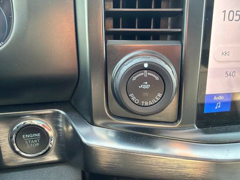 Used 2025 Ford F350 Lariat w/ Lariat Ultimate Package AWD/4WD image 22