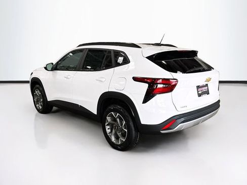 New 2026 Chevrolet Trax LT w/ Driver Confidence Package image 8