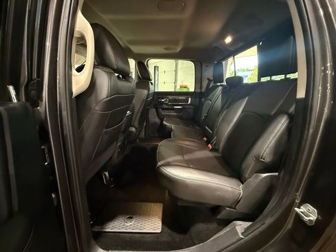 Used 2015 RAM 2500 Laramie AWD/4WD image 23