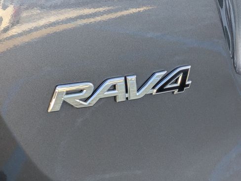 Used 2017 Toyota RAV4 XLE image 27