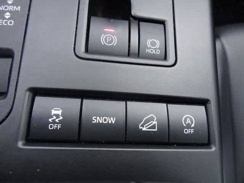 Used 2022 Toyota Highlander XLE image 38