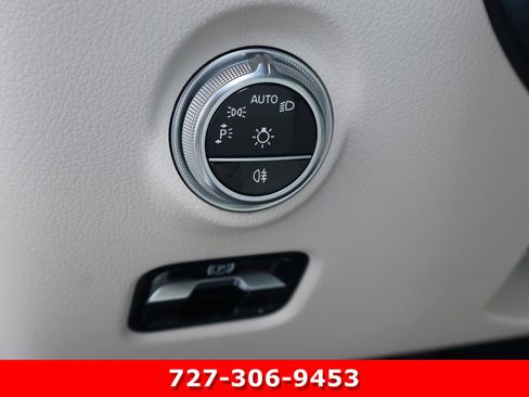 Certified 2024 Mercedes-Benz C 300 4MATIC Sedan image 23