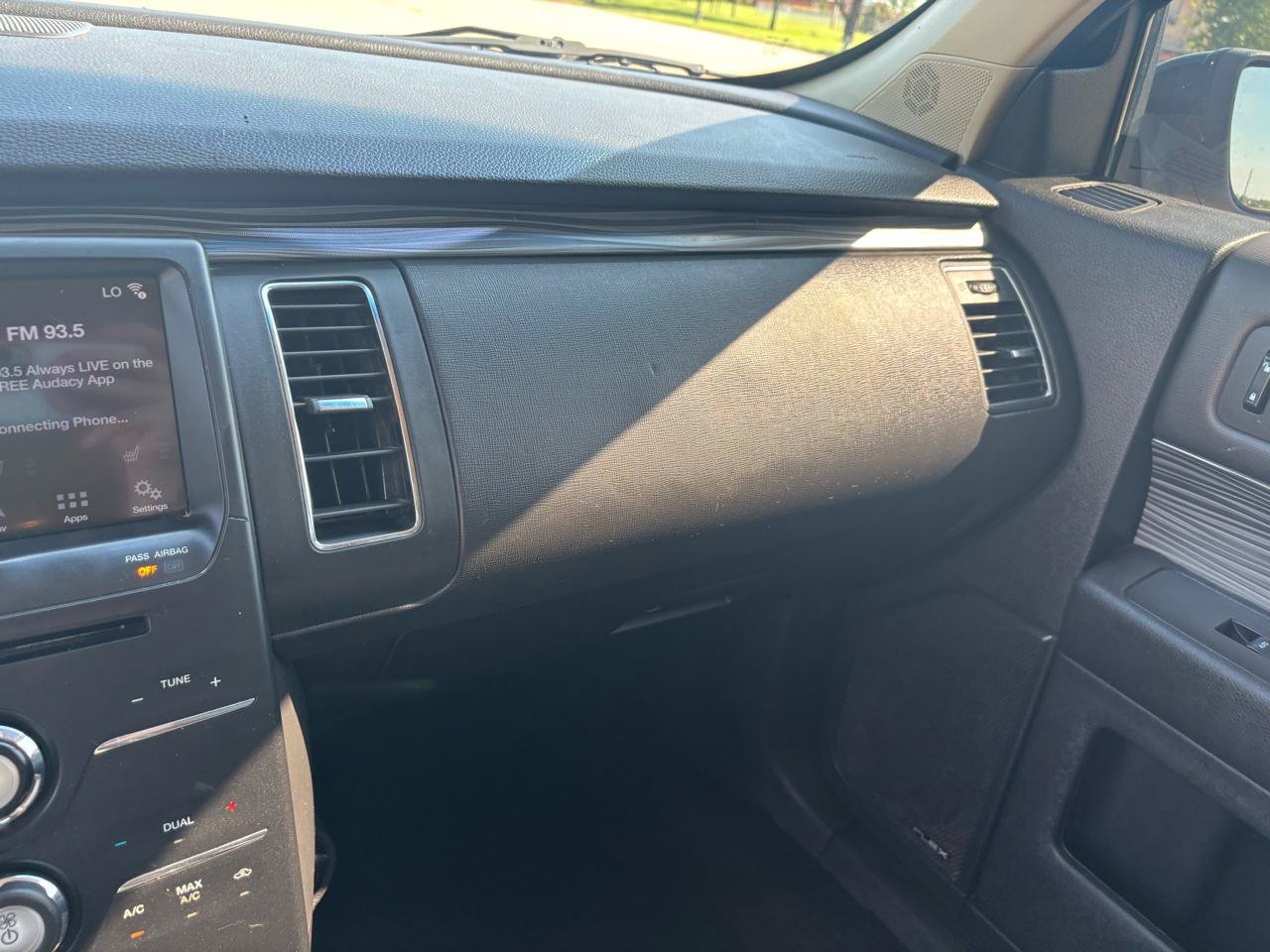 Used 2019 Ford Flex SEL FWD image 18