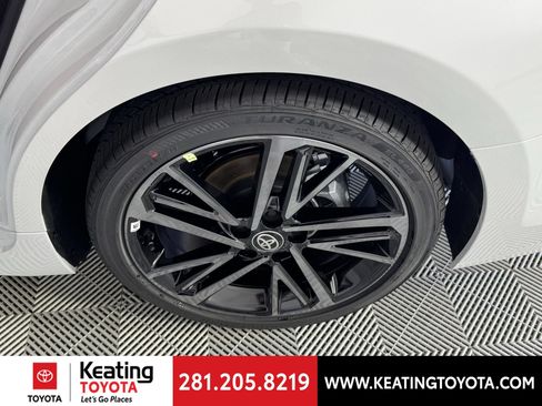 Used 2026 Toyota Camry XSE w/ Premium Package FWD image 15