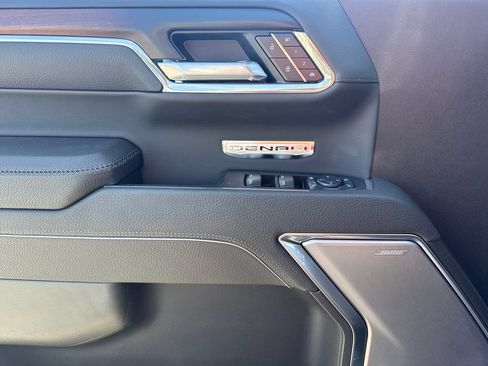 New 2026 GMC Sierra 1500 Denali w/ Denali Reserve Package AWD/4WD image 17