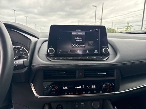Certified 2024 Nissan Rogue SV w/ SV Premium Package FWD image 18