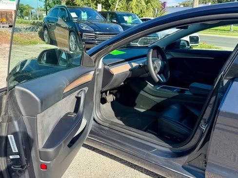 Used 2022 Tesla Model 3 RWD image 13