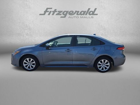 Used 2025 Toyota Corolla LE FWD image 5