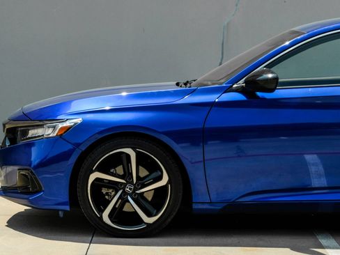Used 2021 Honda Accord Sport image 12