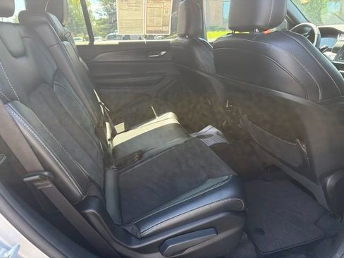 Used 2024 Jeep Grand Cherokee L Laredo AWD/4WD image 8