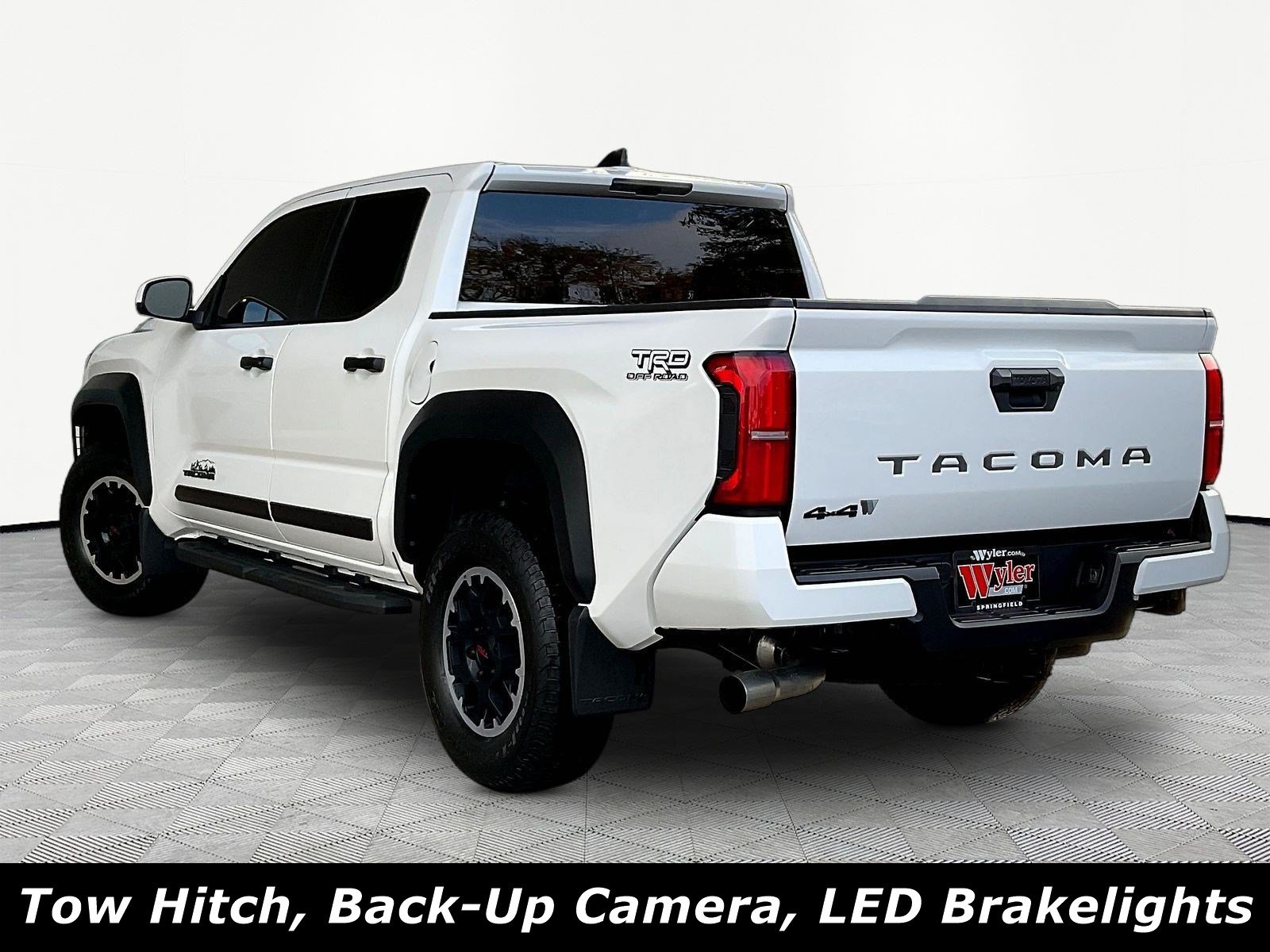 Used 2026 Toyota Tacoma TRD Off-Road AWD/4WD image 4