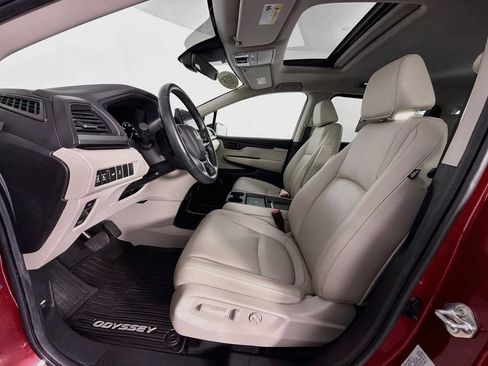 Used 2025 Honda Odyssey EX-L image 12