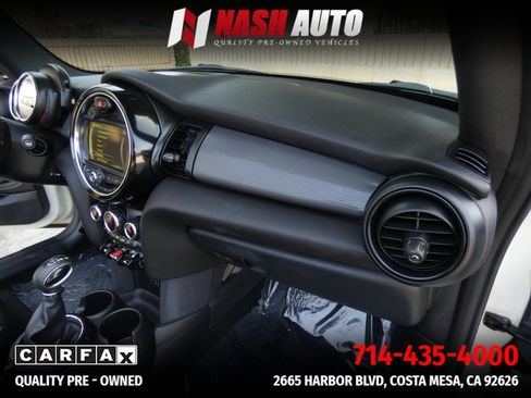 Used 2017 MINI Cooper Convertible image 31