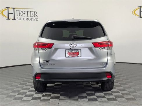 Used 2017 Toyota Highlander Plus image 3