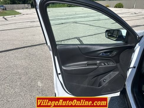 Used 2022 Chevrolet Equinox LT AWD/4WD image 9