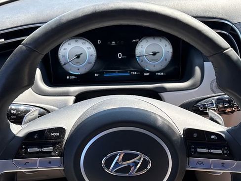 Used 2023 Hyundai Tucson Limited AWD/4WD image 22