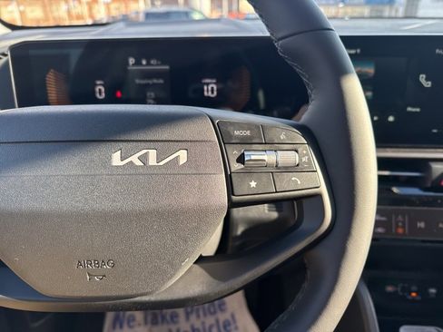 New 2026 Kia Sportage EX image 30