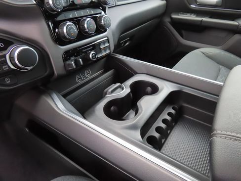 Certified 2025 RAM 1500 Big Horn AWD/4WD image 18
