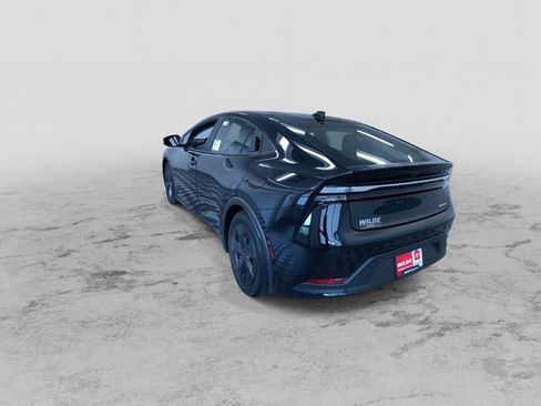 New 2026 Toyota Prius Plug-In Hybrid FWD image 7