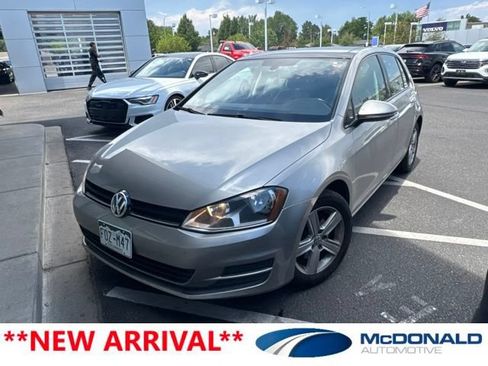 Used 2017 Volkswagen Golf Wolfsburg Edition FWD image 1