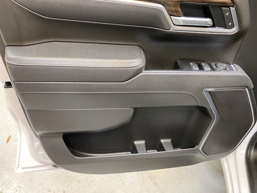 Used 2026 Chevrolet Silverado 1500 RST AWD/4WD image 22