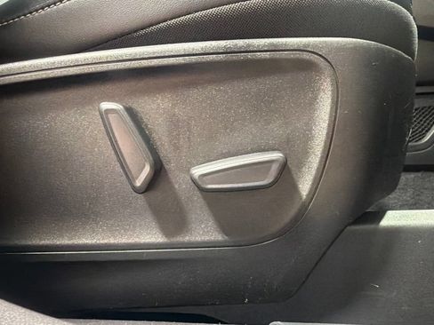 Used 2023 Ford Escape Platinum AWD/4WD image 79