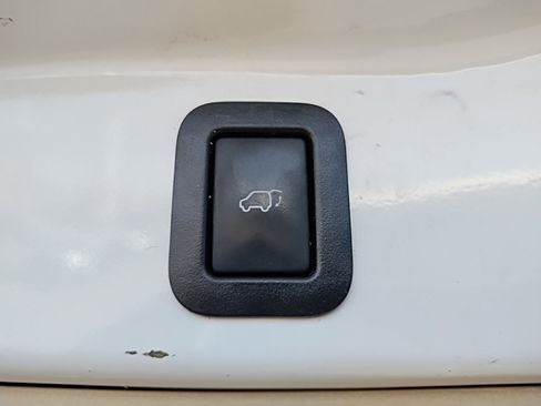 Used 2018 Toyota Highlander Plus image 48