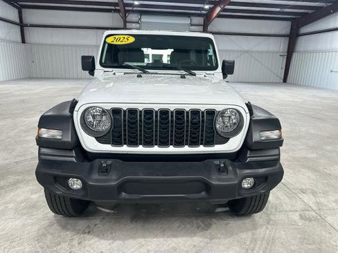 Used 2025 Jeep Wrangler Unlimited Sport AWD/4WD image 8