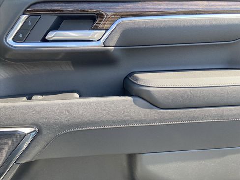 New 2026 GMC Sierra 1500 Elevation image 32