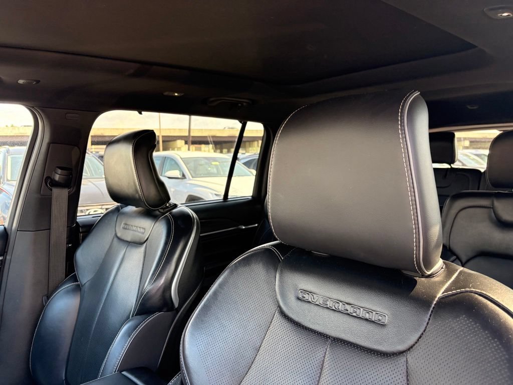 Used 2021 Jeep Grand Cherokee L Overland w/ Luxury Tech Group IV AWD/4WD image 24