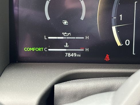 Certified 2025 Lexus GX 550 w/ Accessory Package (2T) image 21