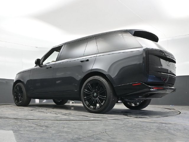 Used 2023 Land Rover Range Rover Long Wheelbase Autobiography AWD/4WD image 36