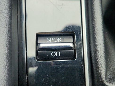 Used 2025 MAZDA MAZDA3 s image 34