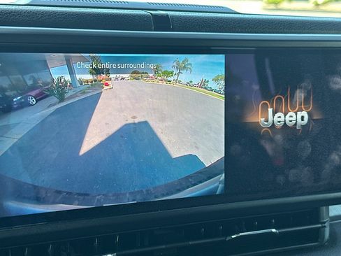 Used 2024 Jeep Wrangler Sport S image 18